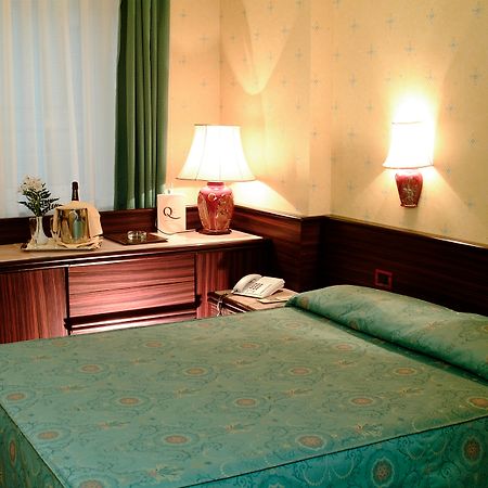 Hotel Leonardo Da Vinci Сасари Екстериор снимка
