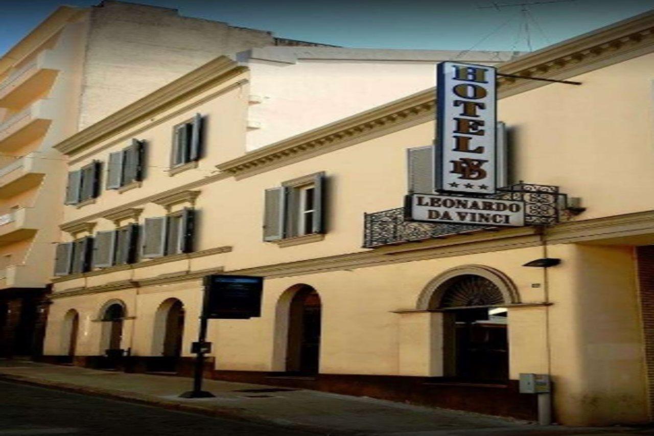 Hotel Leonardo Da Vinci Сасари Екстериор снимка