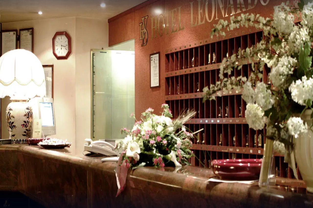 Hotel Leonardo Da Vinci Сасари Екстериор снимка